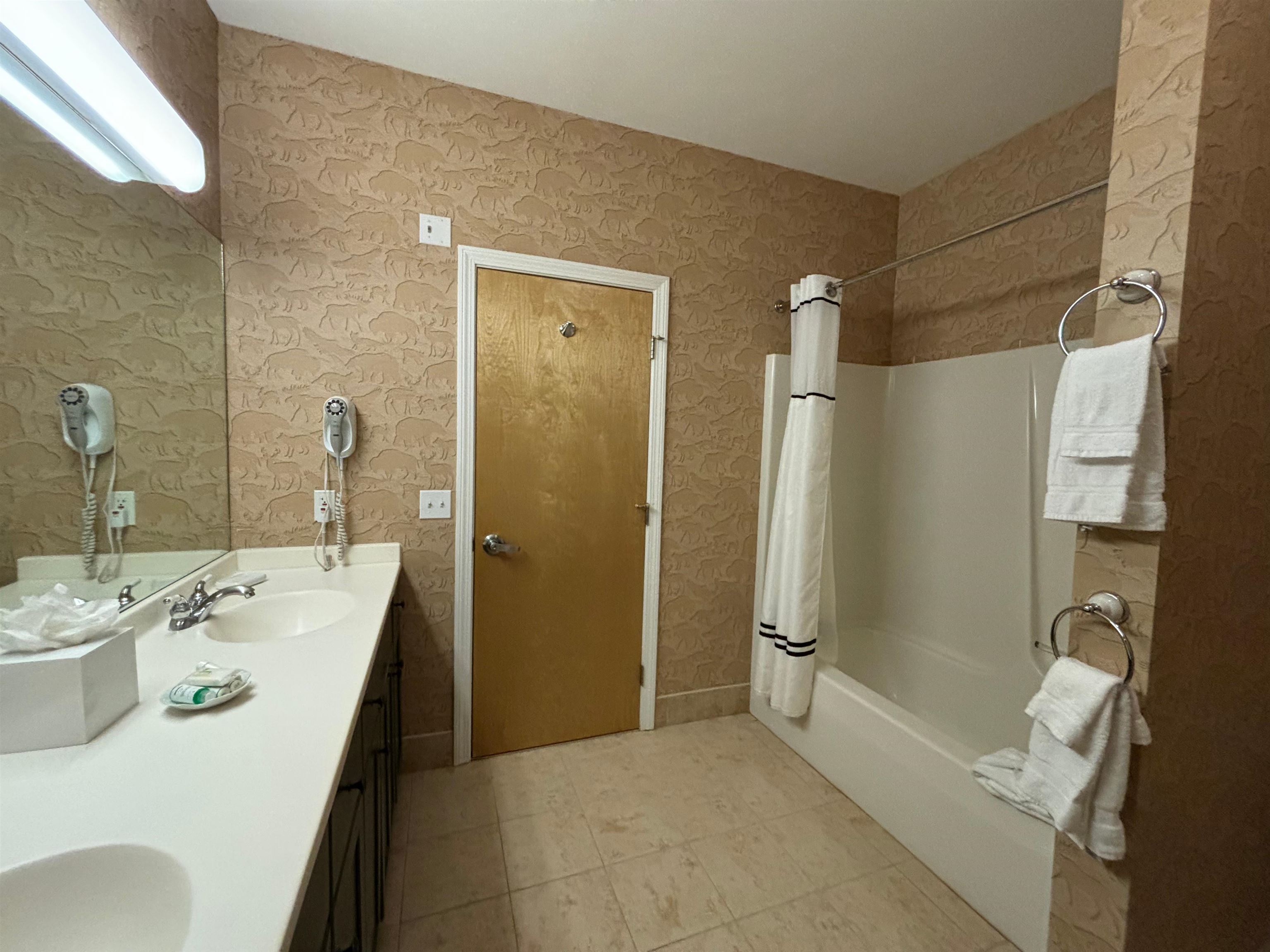 Cambridge, Vermont 05464, United States, 2 Bedrooms Bedrooms, ,2 BathroomsBathrooms,Residential,Active,32498