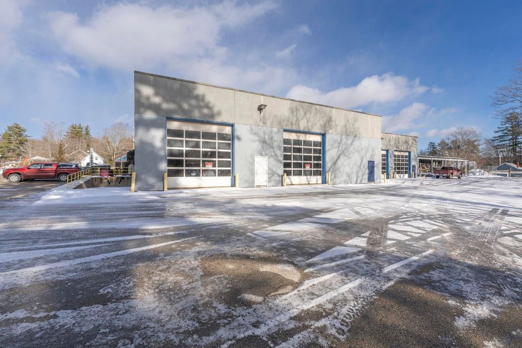 Photo of 166 W Main Street #Unit F, Hillsborough, NH 03244 (MLS # 5071342)