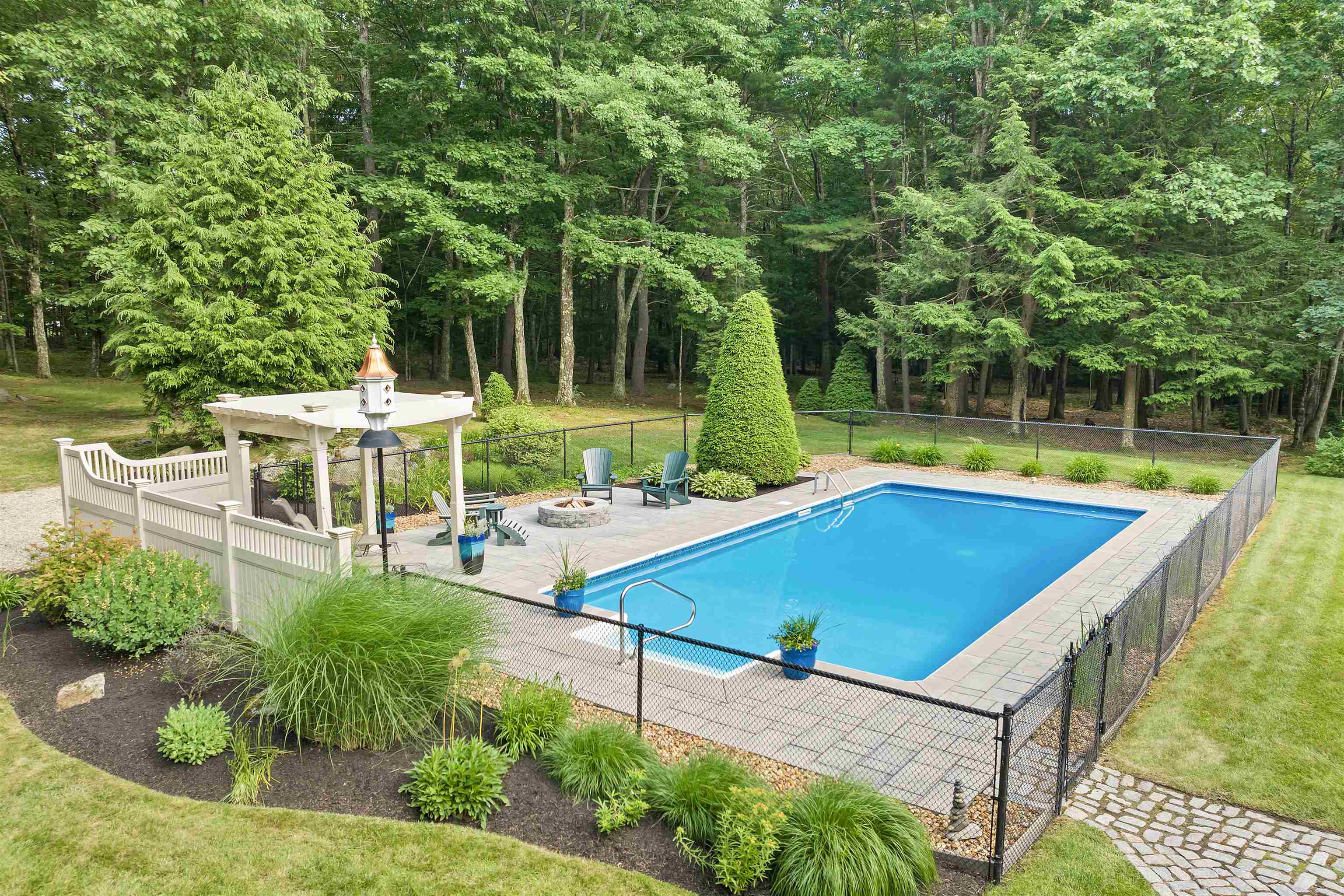 6 Quarry Drive