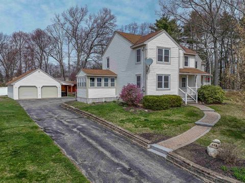 Photo of 528 Weston Road, Manchester, NH 03103 (MLS # 5085068)