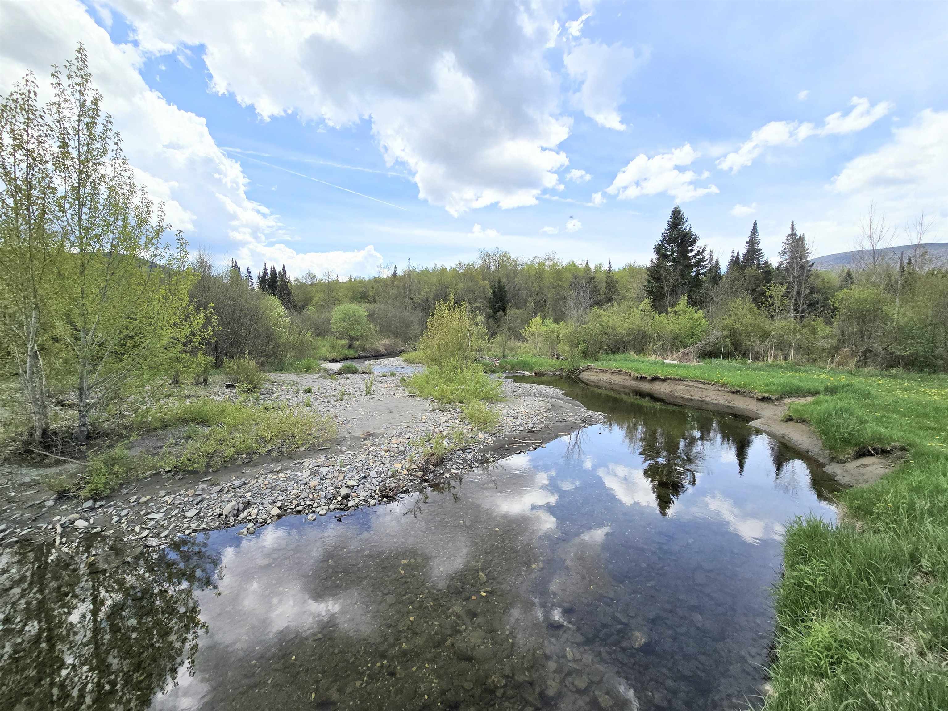 Columbia, New Hampshire 03576, United States, ,Land,Pending,140687