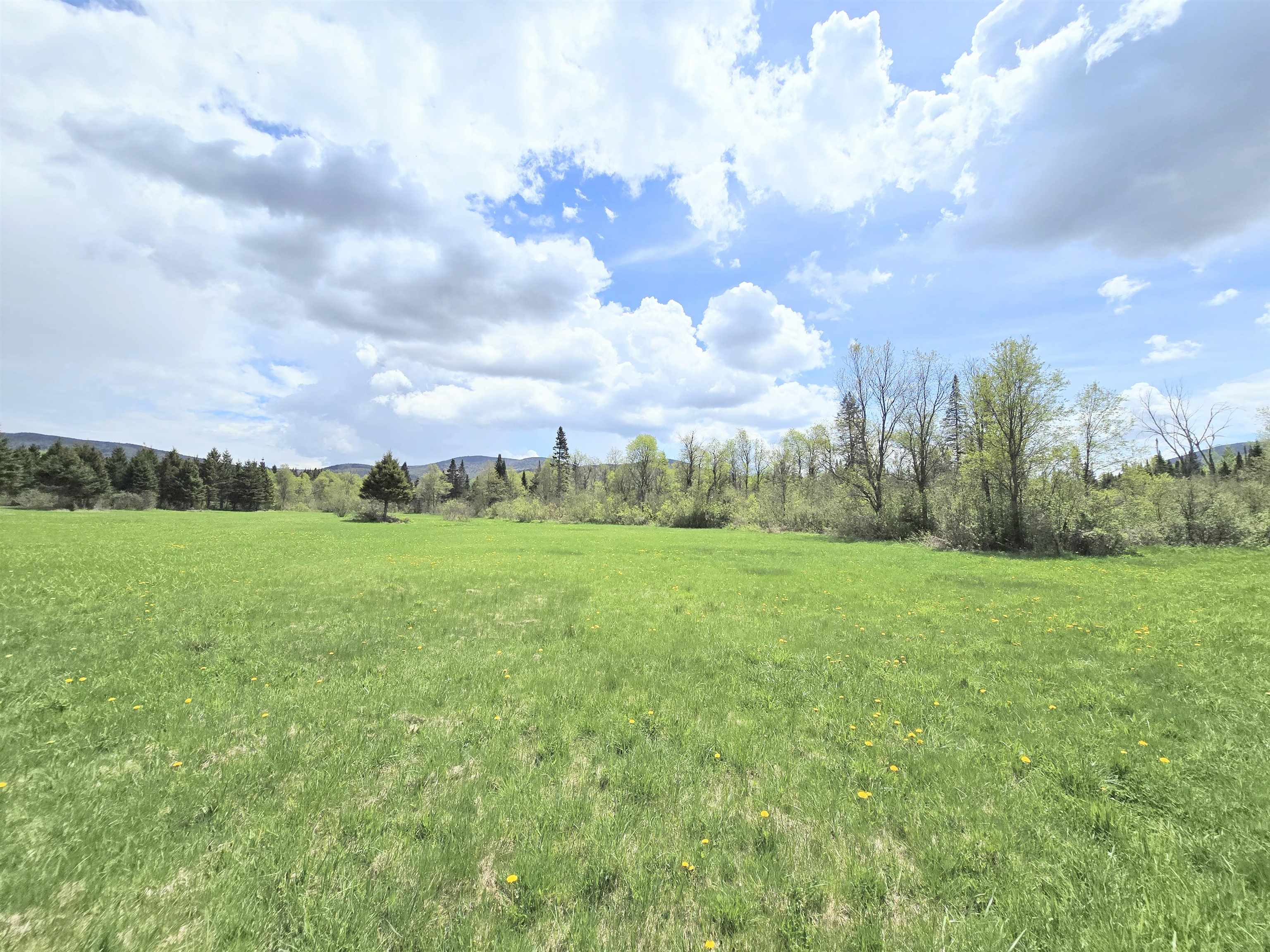 Columbia, New Hampshire 03576, United States, ,Land,Pending,140687