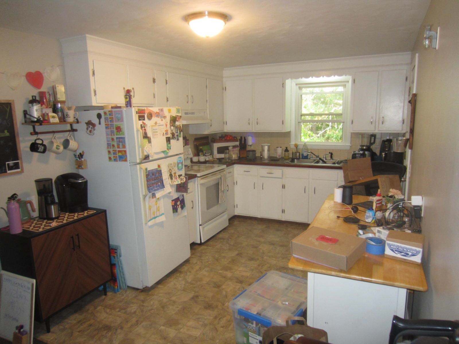 Somersworth, New Hampshire 03878, United States, 3 Bedrooms Bedrooms, ,1 BathroomBathrooms,Residential,Active,217657