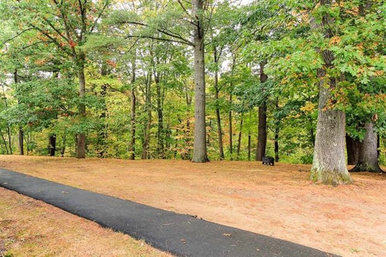 Somersworth, New Hampshire 03878, United States, 3 Bedrooms Bedrooms, ,1 BathroomBathrooms,Residential,Active,217657