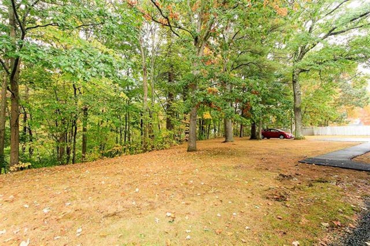 Somersworth, New Hampshire 03878, United States, 3 Bedrooms Bedrooms, ,1 BathroomBathrooms,Residential,Active,217657