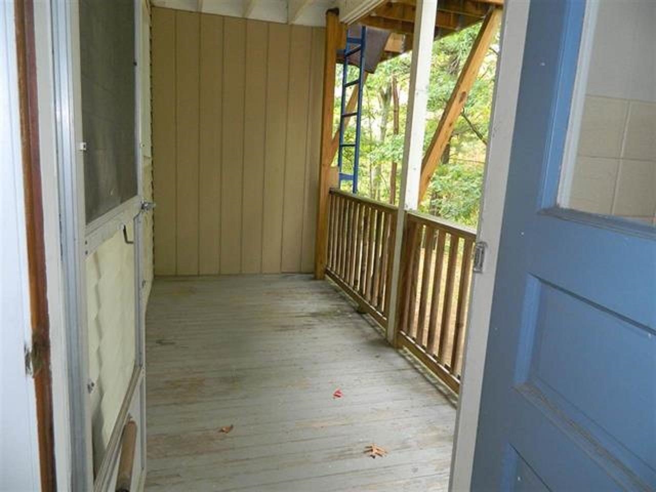 Somersworth, New Hampshire 03878, United States, 3 Bedrooms Bedrooms, ,1 BathroomBathrooms,Residential,Active,217657