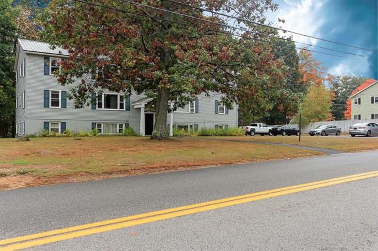 Somersworth, New Hampshire 03878, United States, 3 Bedrooms Bedrooms, ,1 BathroomBathrooms,Residential,Active,217657