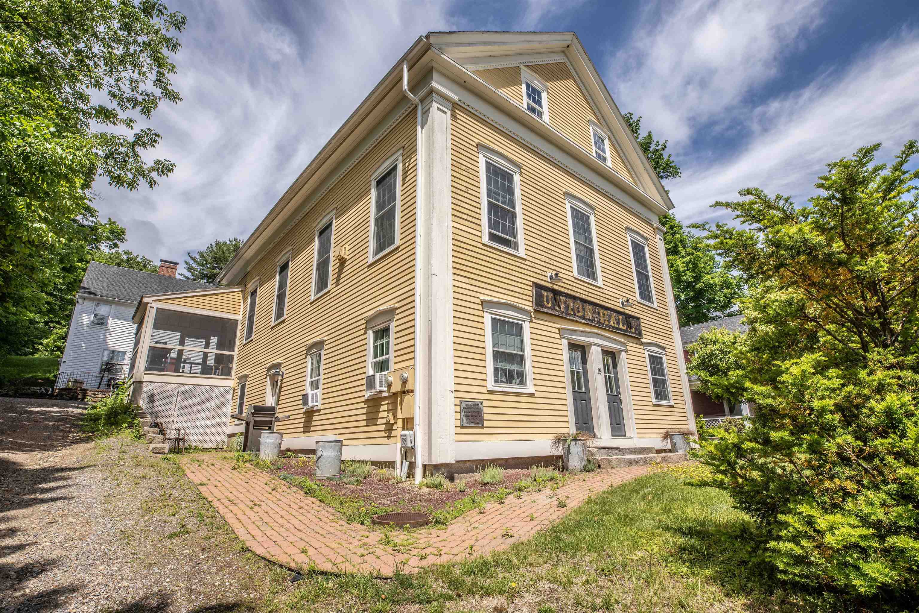 19 Main Street