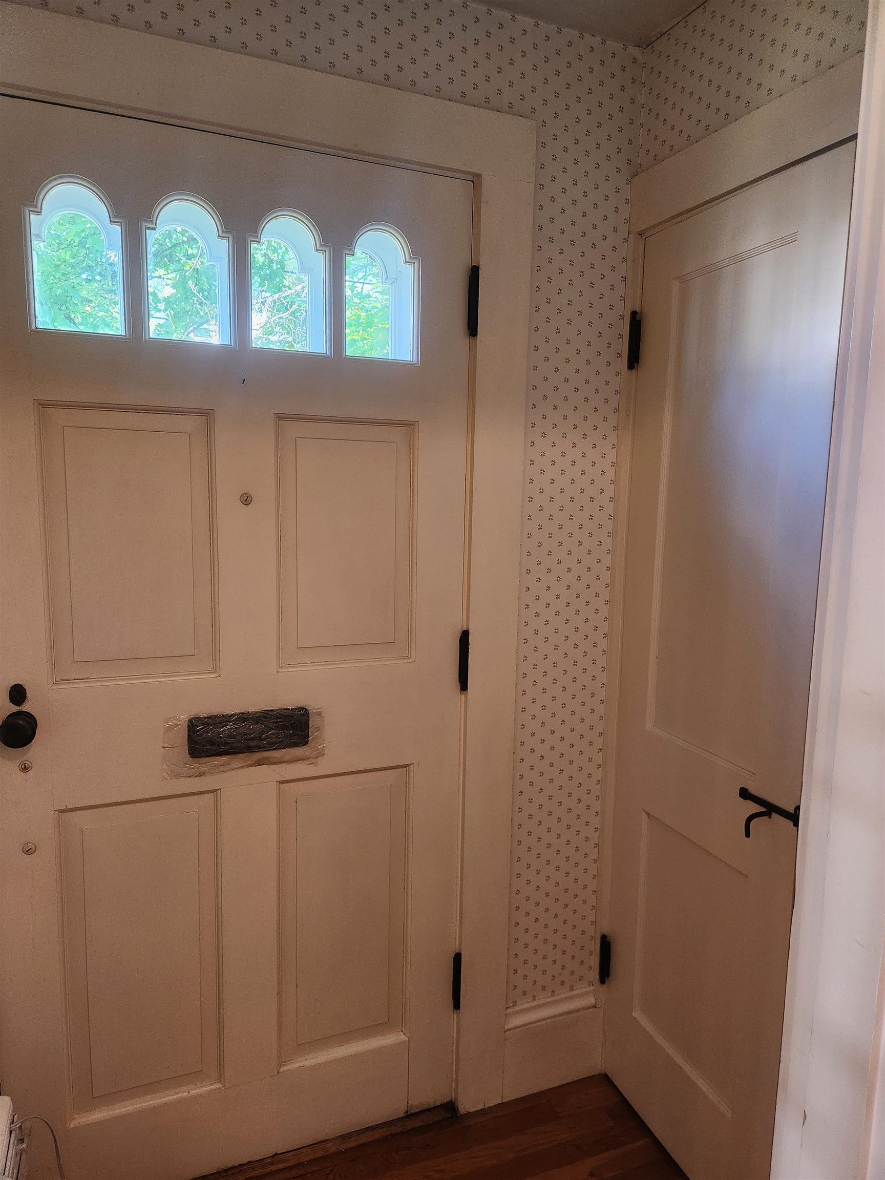 Laconia, New Hampshire 03246, United States, 3 Bedrooms Bedrooms, ,3 BathroomsBathrooms,Residential,Pending,180473