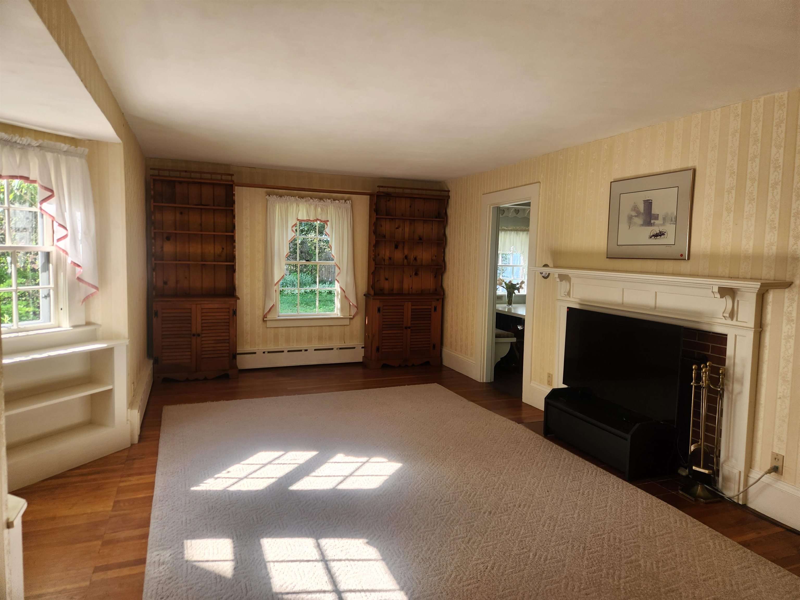 Laconia, New Hampshire 03246, United States, 3 Bedrooms Bedrooms, ,3 BathroomsBathrooms,Residential,Pending,180473