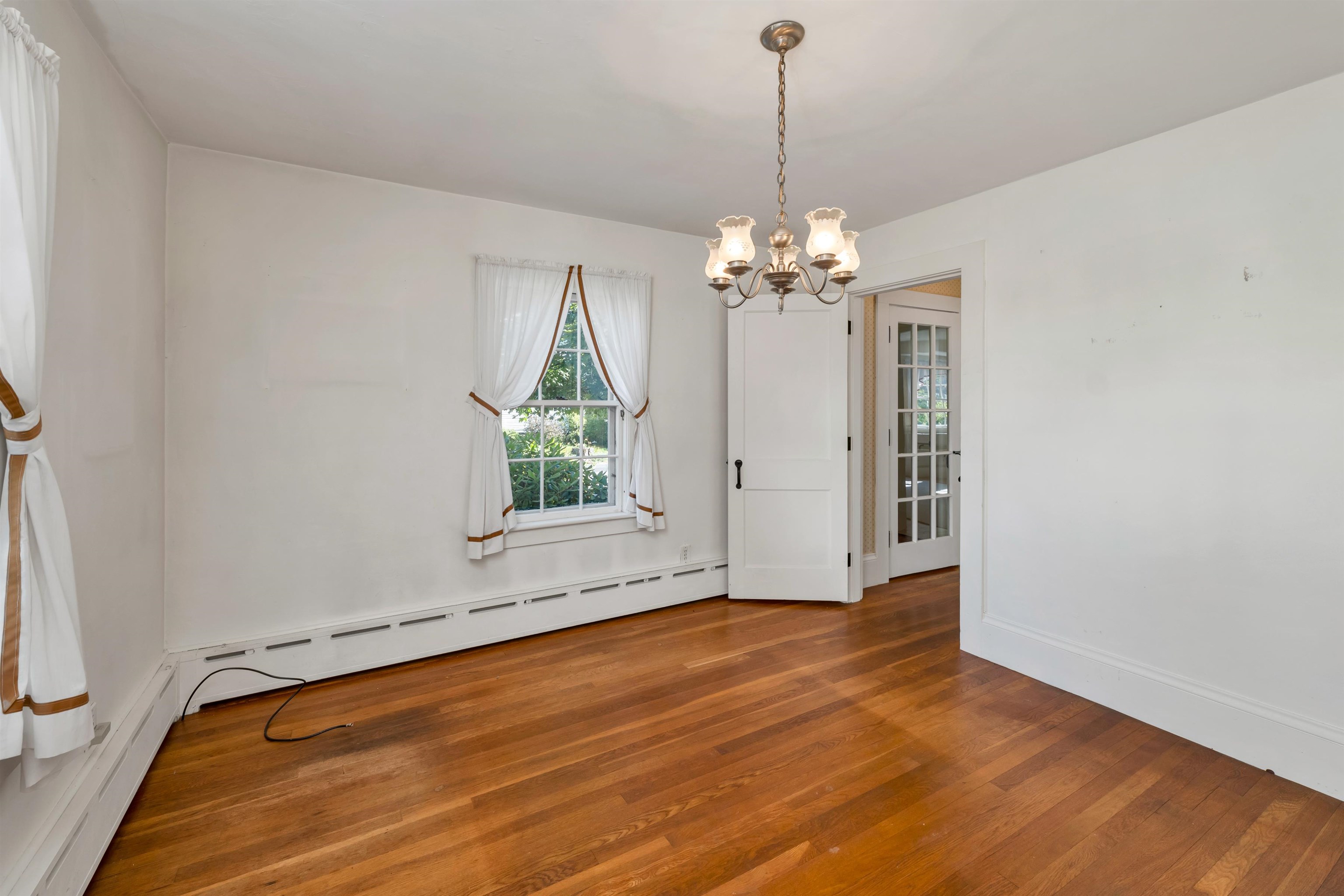 Laconia, New Hampshire 03246, United States, 3 Bedrooms Bedrooms, ,3 BathroomsBathrooms,Residential,Pending,180473