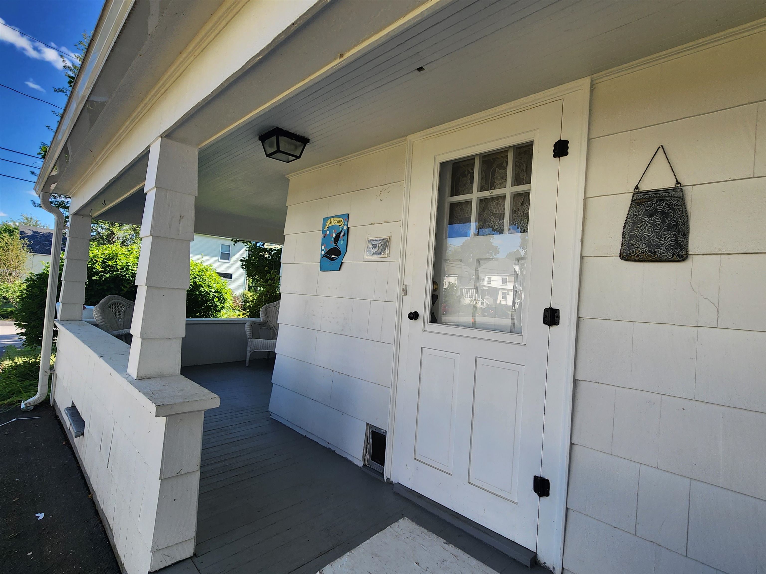 Laconia, New Hampshire 03246, United States, 3 Bedrooms Bedrooms, ,3 BathroomsBathrooms,Residential,Pending,180473