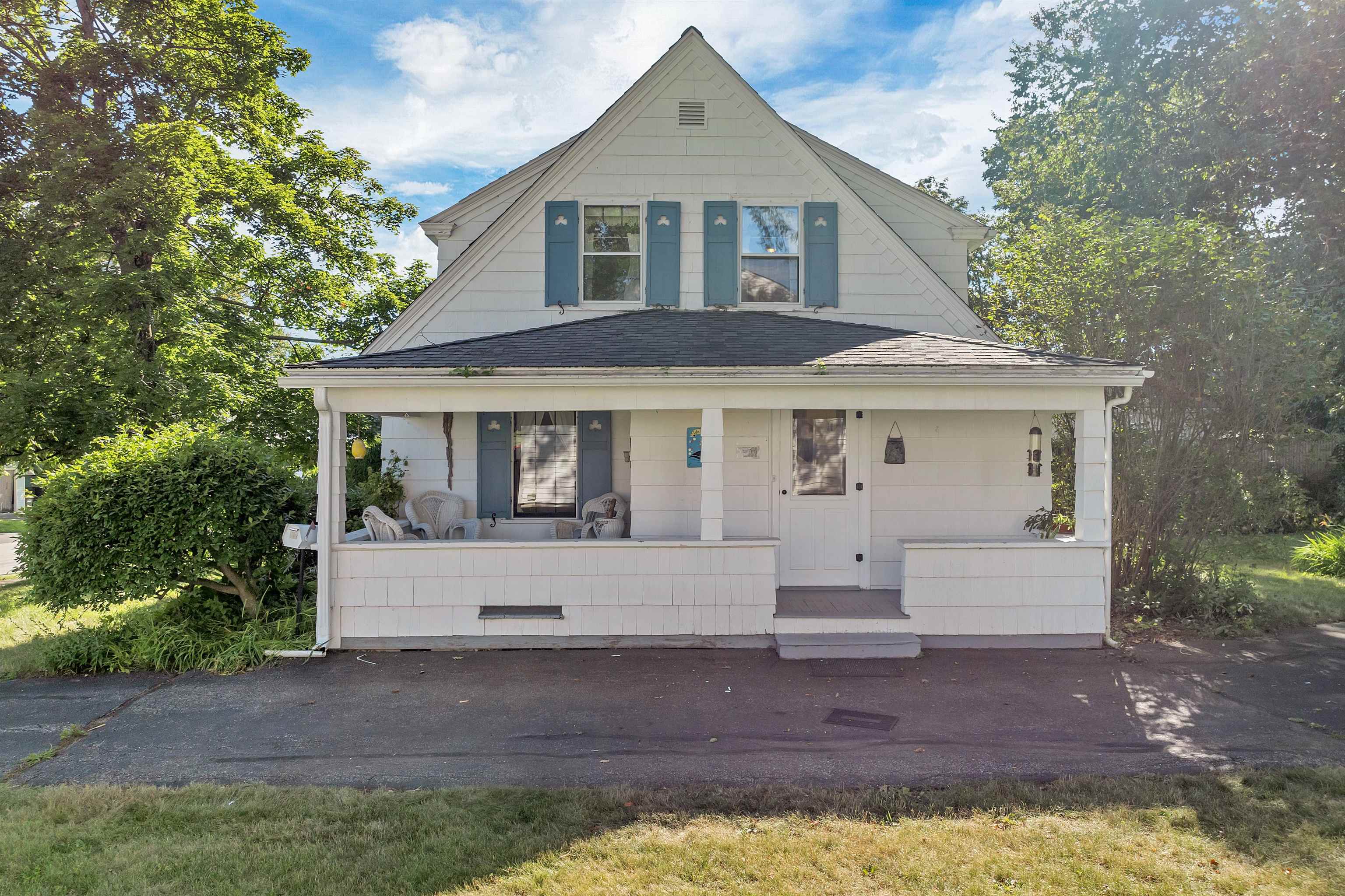 Laconia, New Hampshire 03246, United States, 3 Bedrooms Bedrooms, ,3 BathroomsBathrooms,Residential,Pending,180473