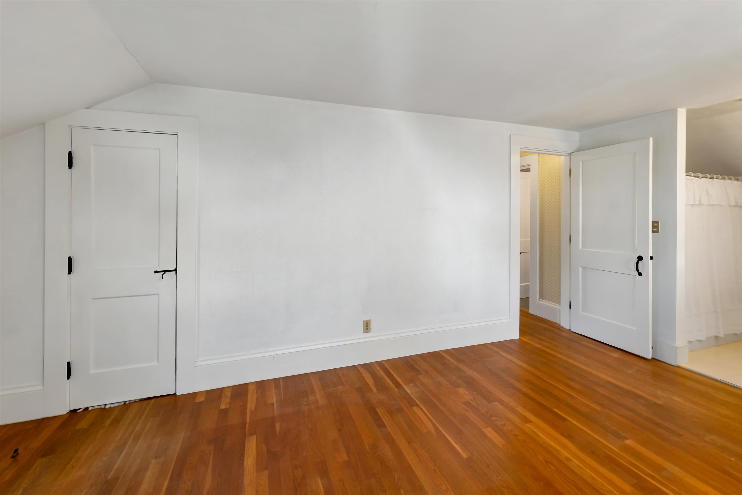 Laconia, New Hampshire 03246, United States, 3 Bedrooms Bedrooms, ,3 BathroomsBathrooms,Residential,Pending,180473