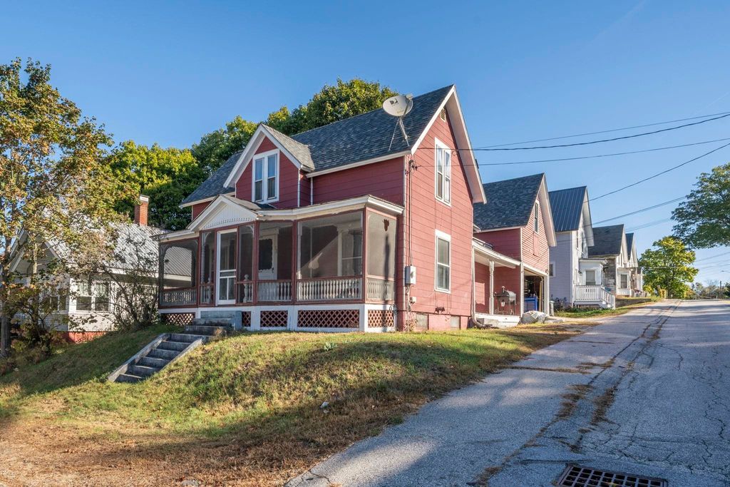 Photo of 18 Highland Avenue, Franklin, NH 03235 (MLS # 5065459)