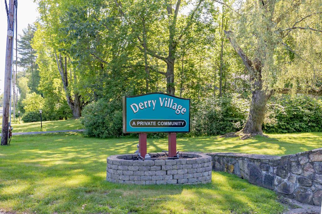 Photo of 4 Pine Isle Drive #B, Derry, NH 03038 (MLS # 5048896)