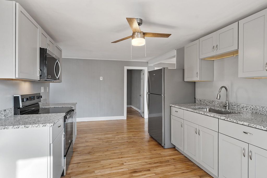 Photo of 6 Cherry Street #B, Nashua, NH 03060 (MLS # 5074224)