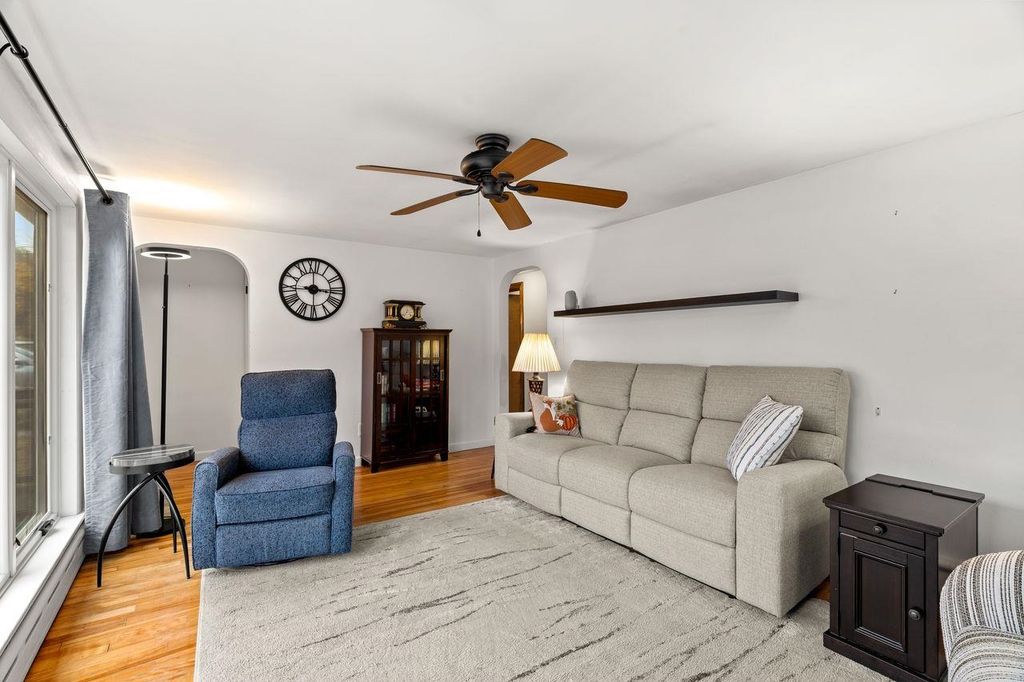 Photo of 27 Fifield Street, Nashua, NH 03060 (MLS # 5069549)