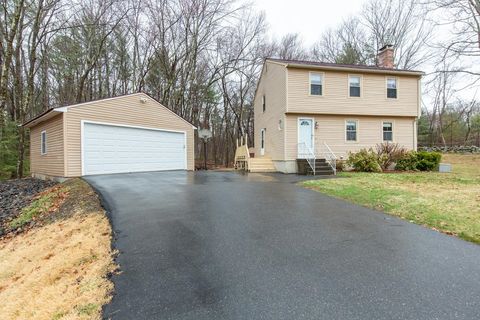 Photo of 12 Severance Drive, Londonderry, NH 03053 (MLS # 5082894)