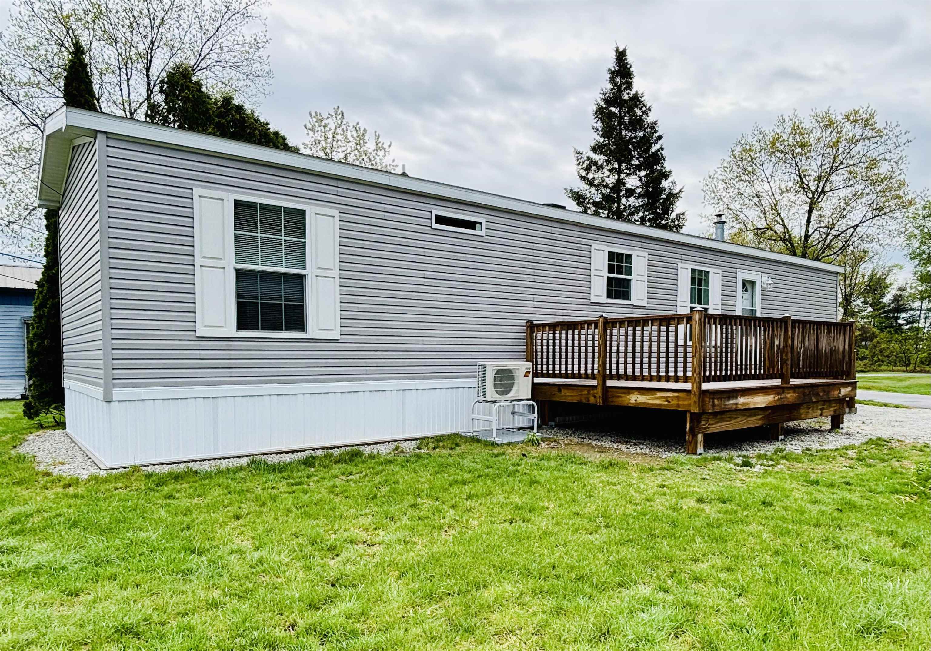 545 Elm Street 6
