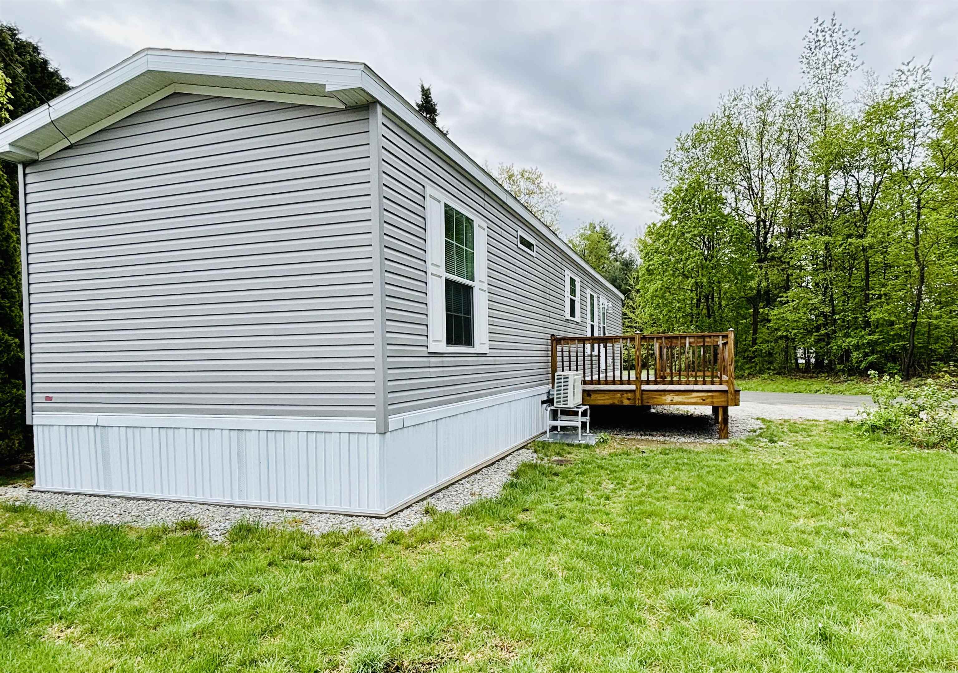 545 Elm Street 6