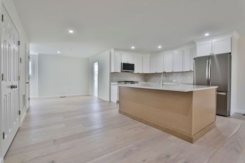 Photo of 21 Autumn Lane #26, Raymond, NH 03077 (MLS # 5064215)