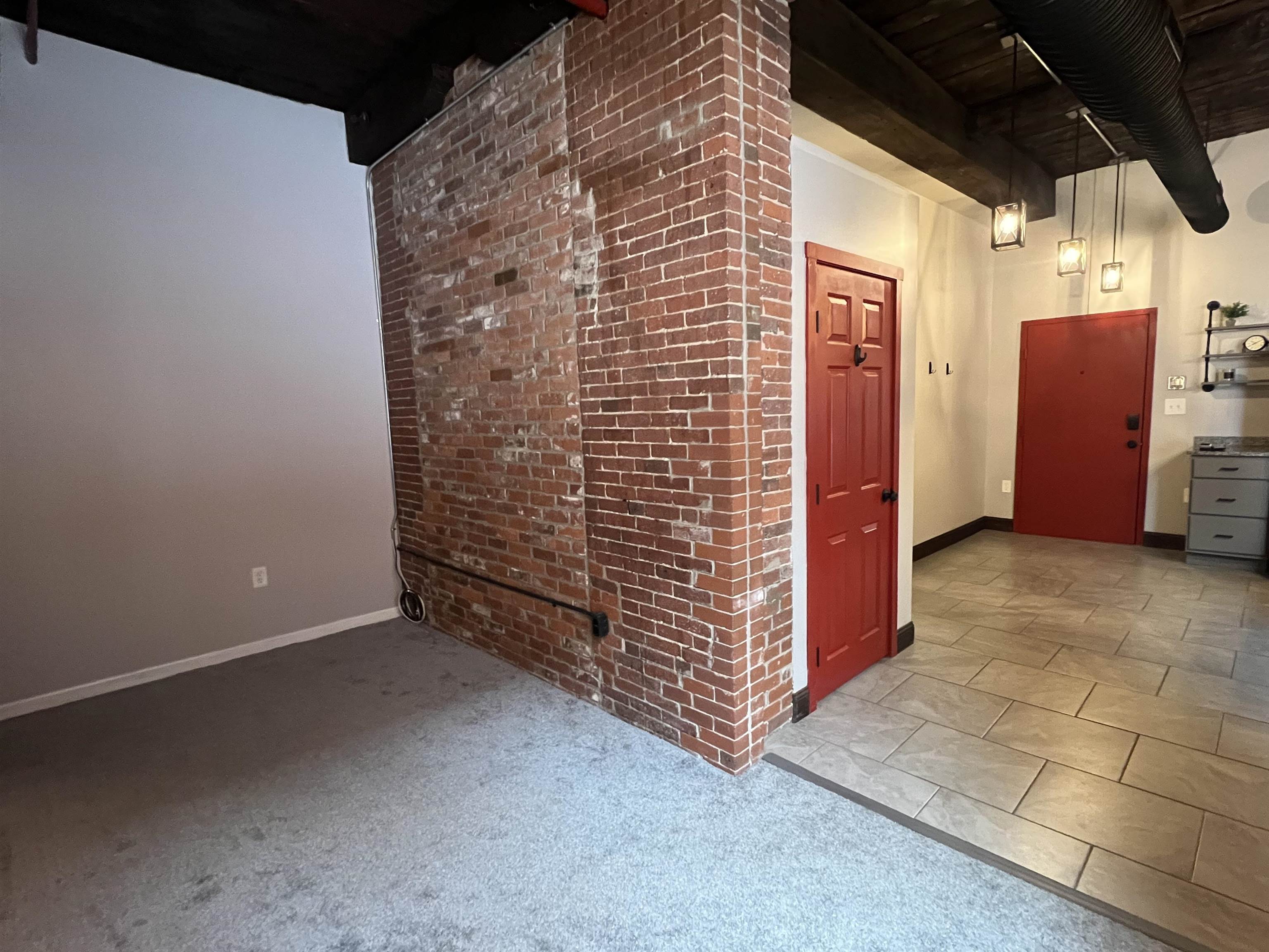 470 Silver Street 113