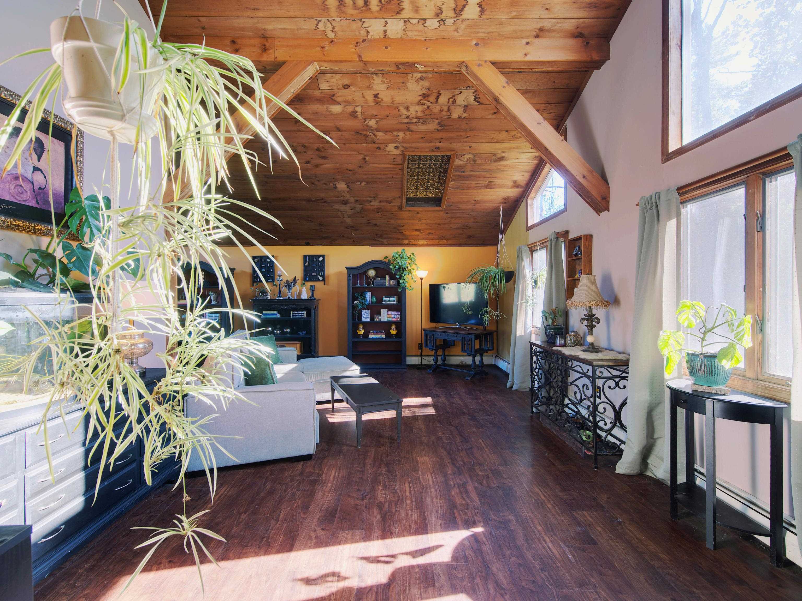 133R Stratham Heights Road