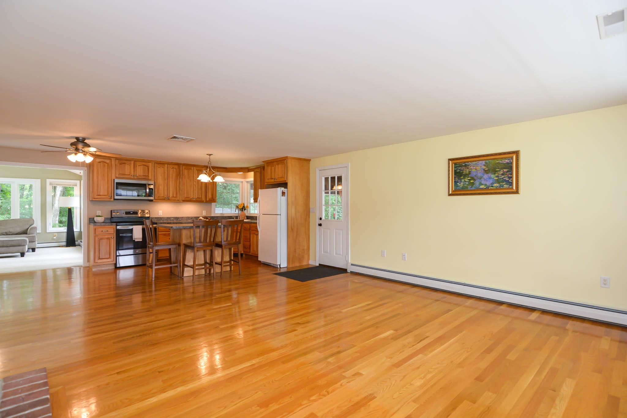 8 Sundale Drive