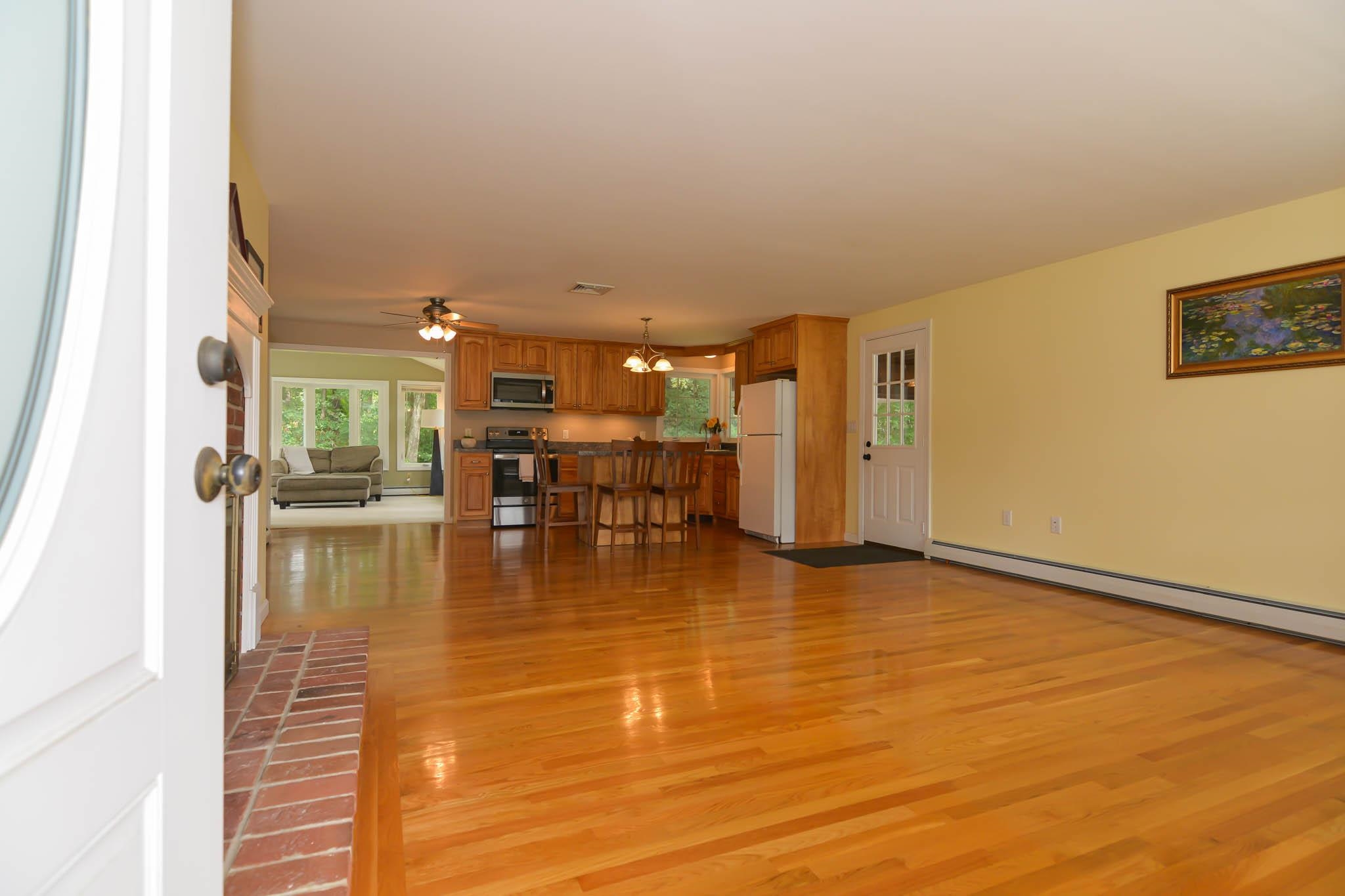 8 Sundale Drive