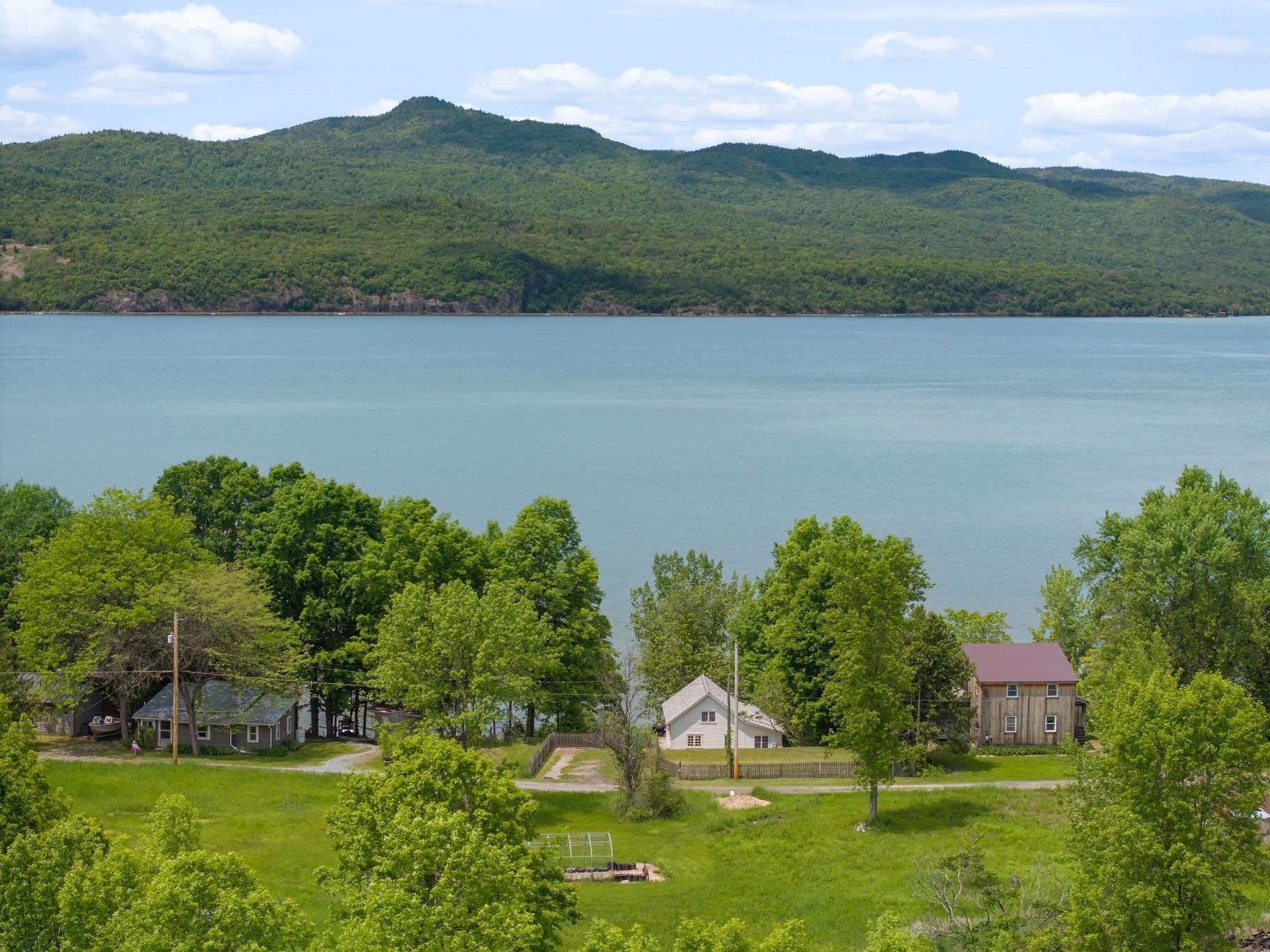 256 Lakeside Lane