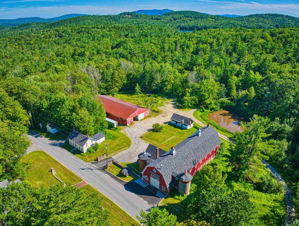 Photo of 242247 Prospect Hill Road, Sunapee, NH 03782 (MLS # 5053466)