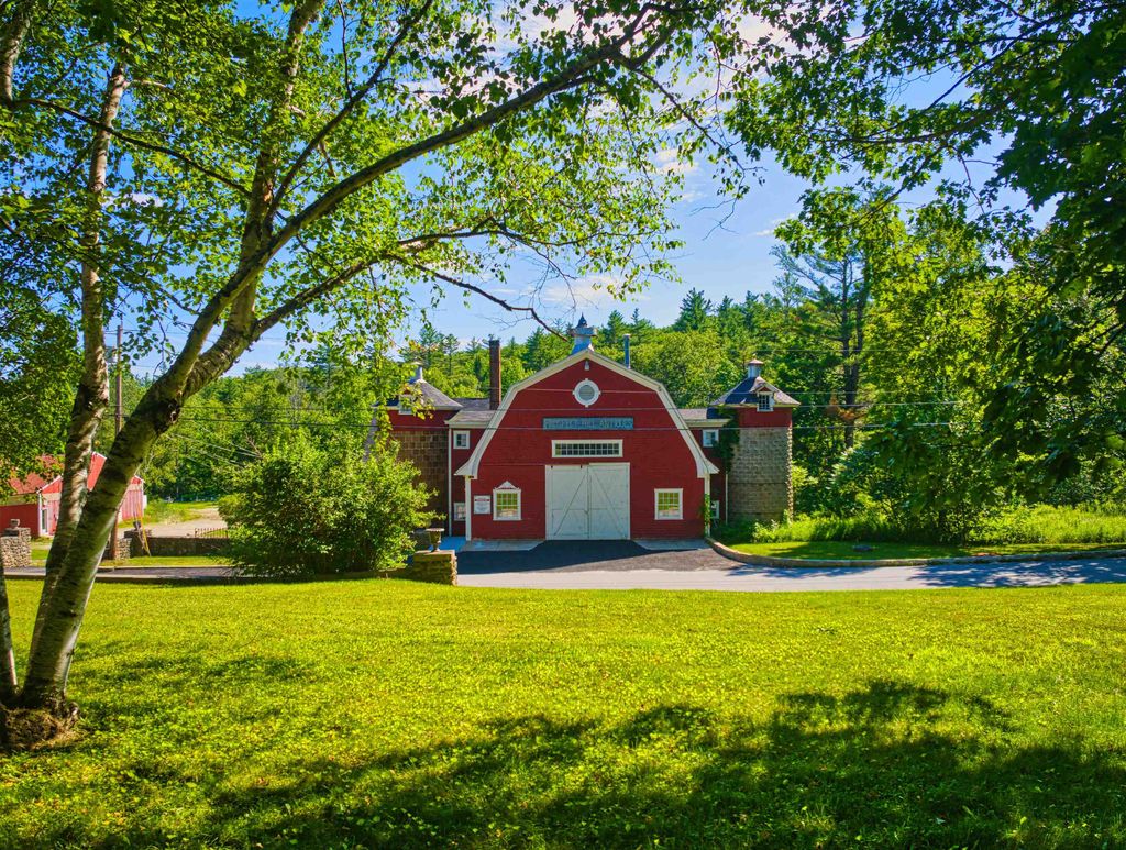 Photo of 242247 Prospect Hill Road, Sunapee, NH 03782 (MLS # 5053466)