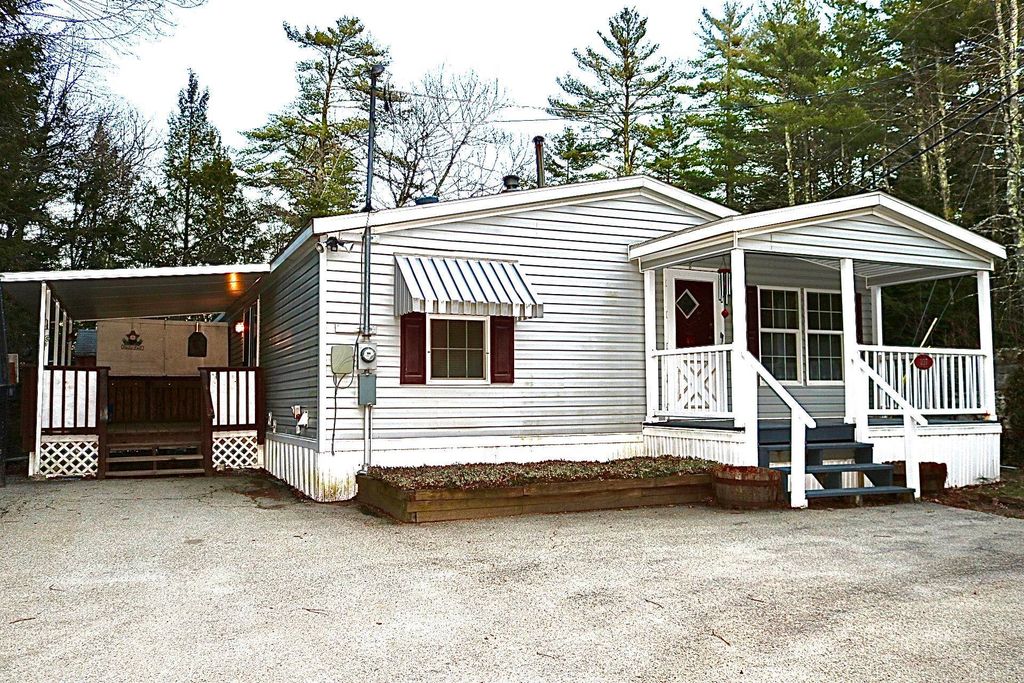 Photo of 239 Bog Road, Hillsborough, NH 03244 (MLS # 5085422)