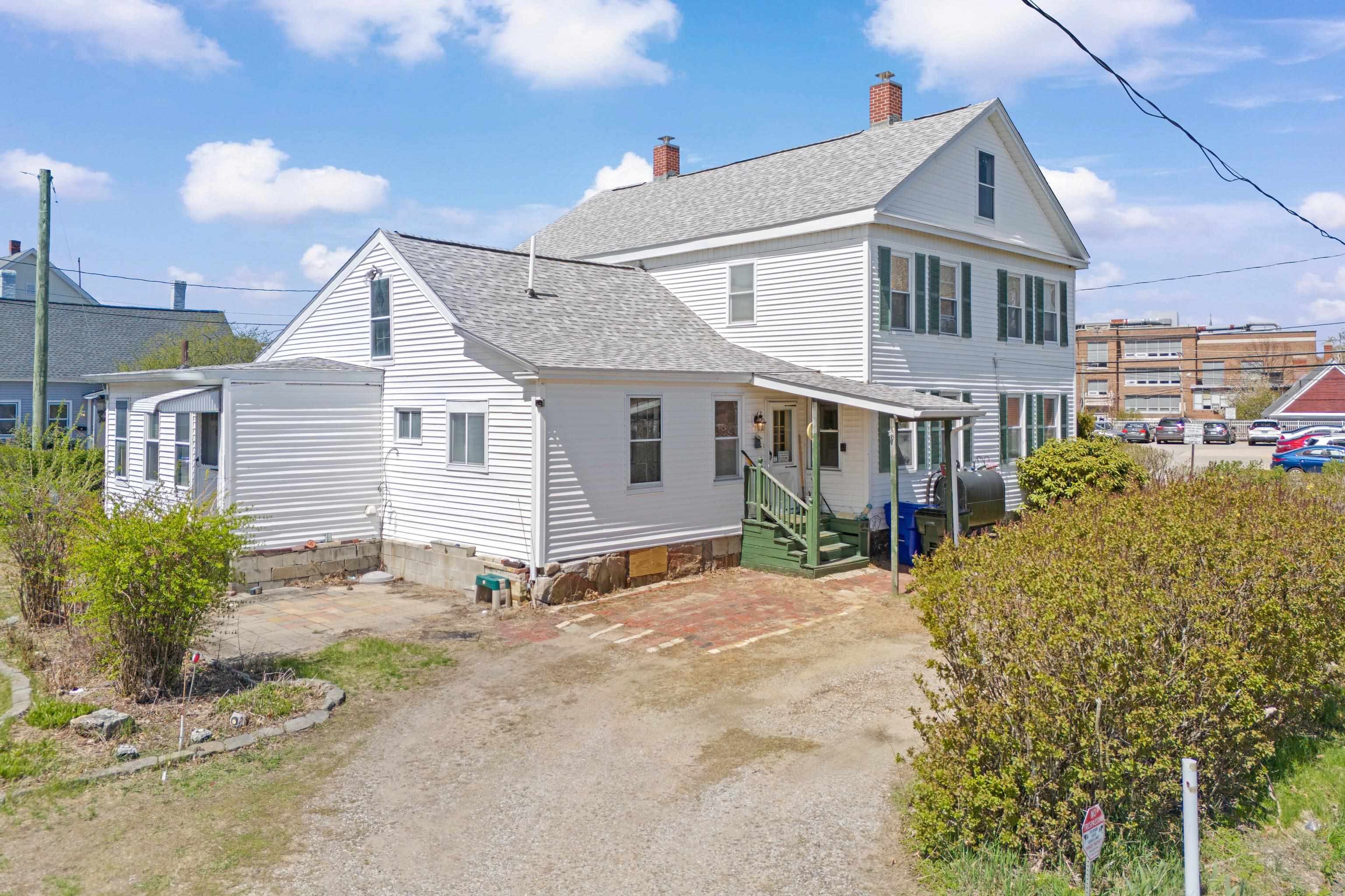 140 Douglas Street