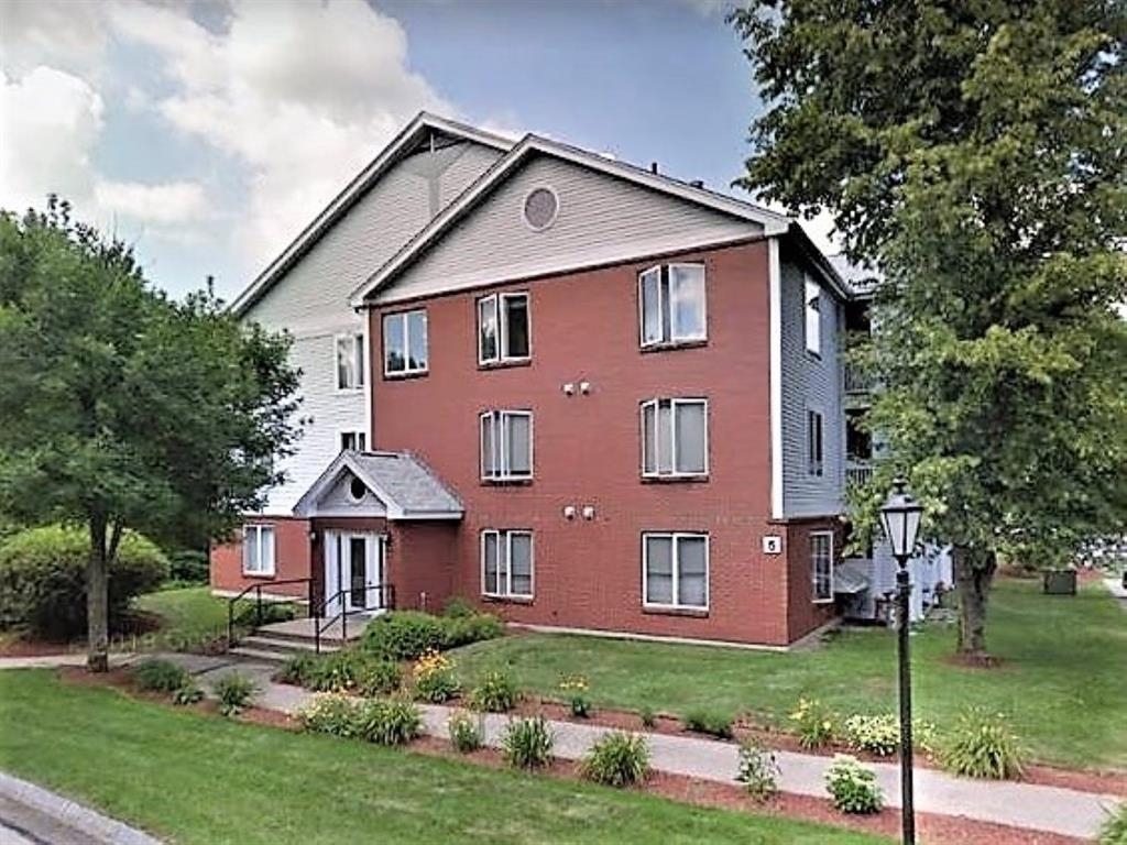 5 Timberwood Drive 205