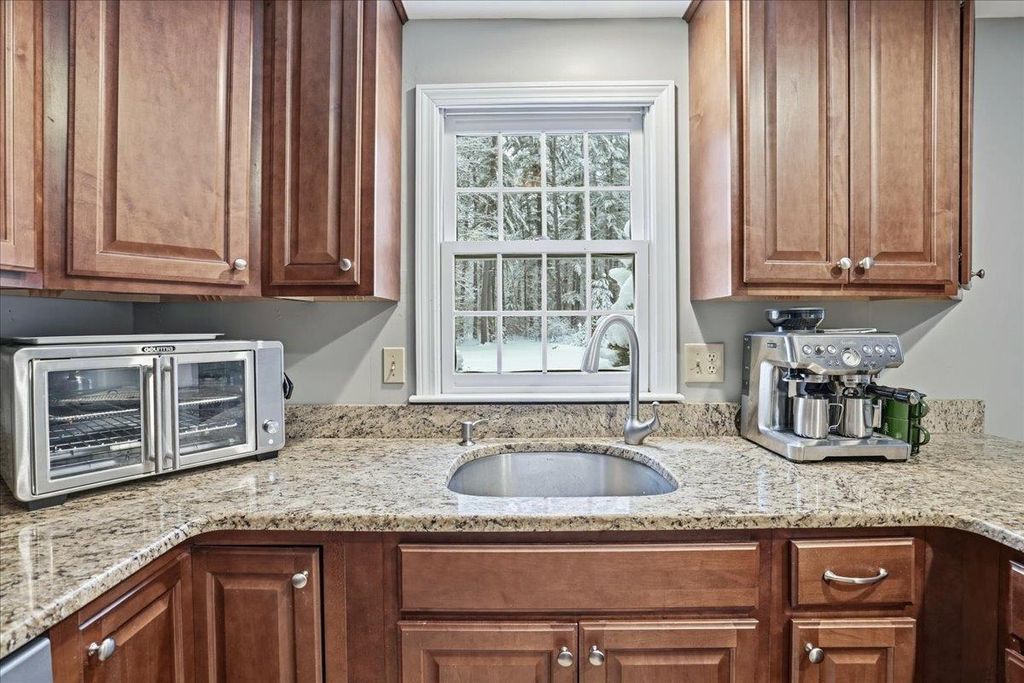 Photo of 105 Rideout Road, Hollis, NH 03049 (MLS # 5077570)