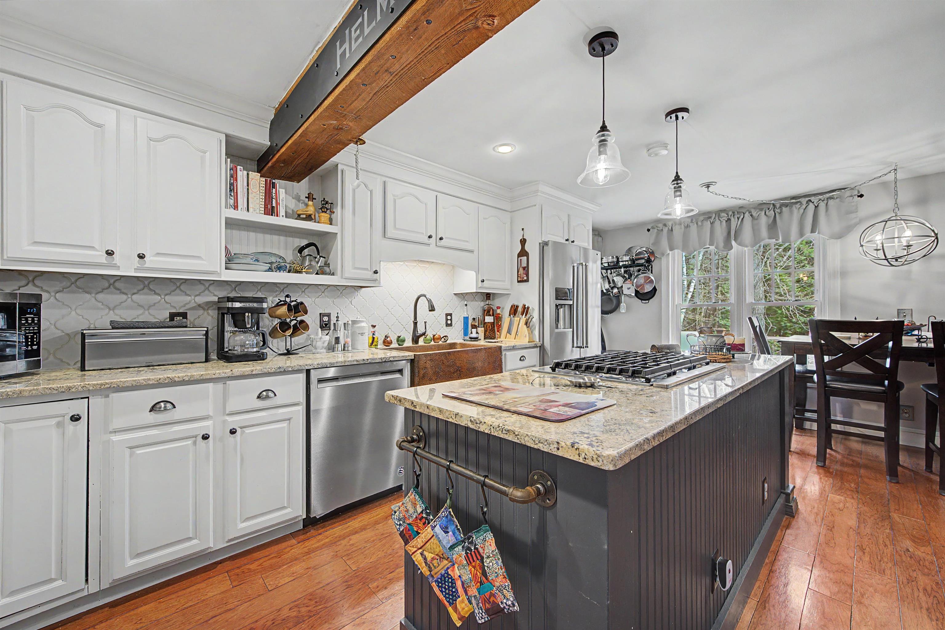 61 South Brook Circle