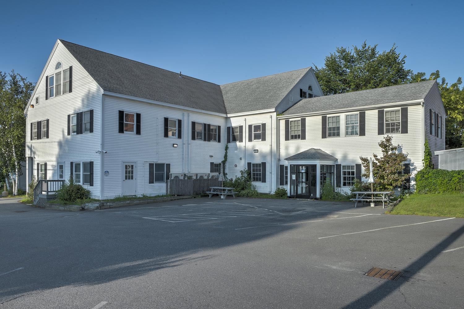 17 93rd Street