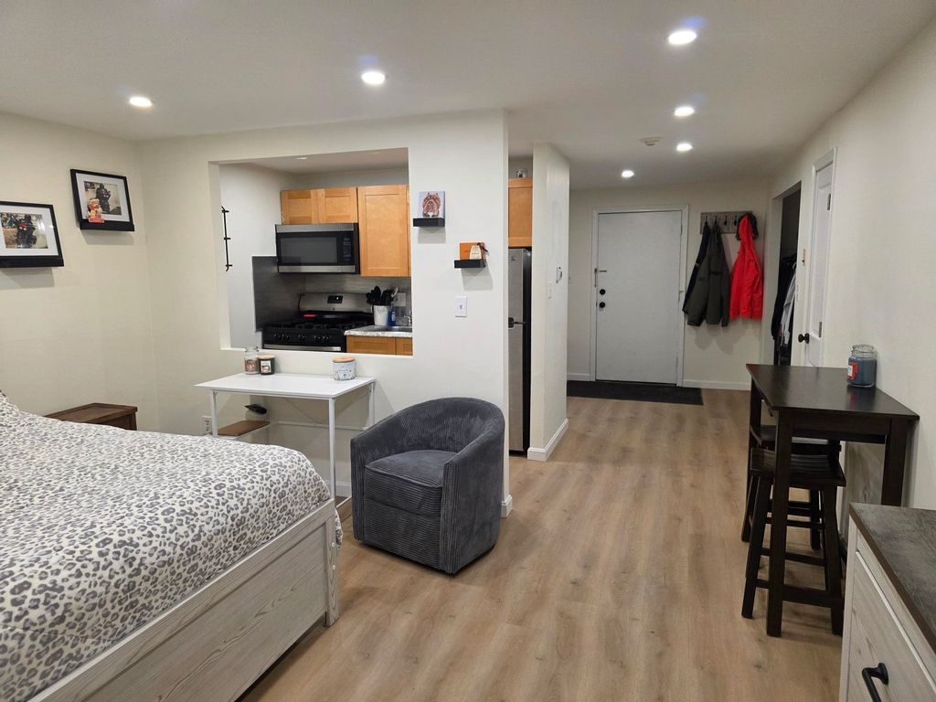 Photo of 5 Lancelot Court #5, Salem, NH 03079 (MLS # 5078844)