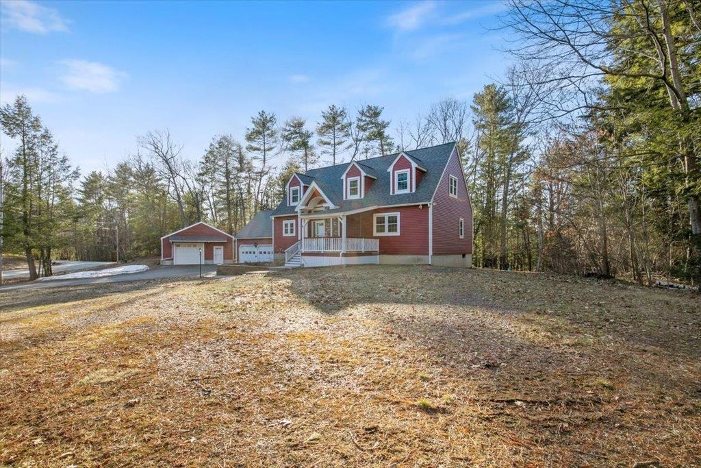 Photo of 24 Oak Ridge Road, Sandown, NH 03873 (MLS # 5080845)