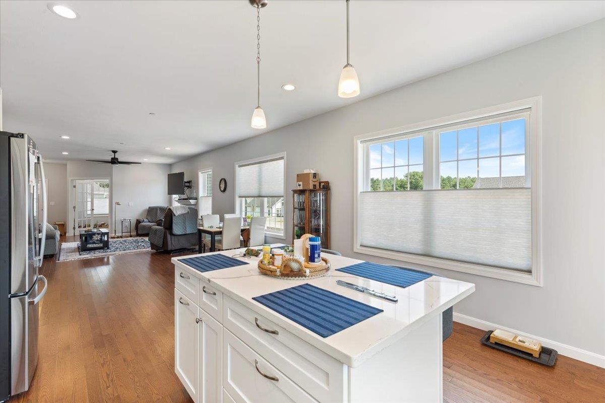 Pelham, New Hampshire 03076, United States, 2 Bedrooms Bedrooms, ,2 BathroomsBathrooms,Residential,Active,73815