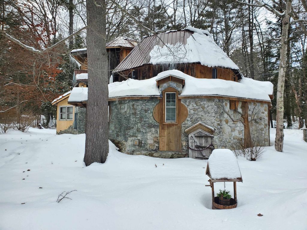 Photo of 13 Kilton Road, Canaan, NH 03741 (MLS # 5076652)
