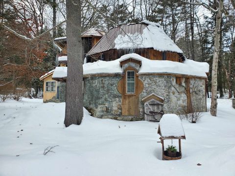 Photo of 13 Kilton Road, Canaan, NH 03741 (MLS # 5076652)