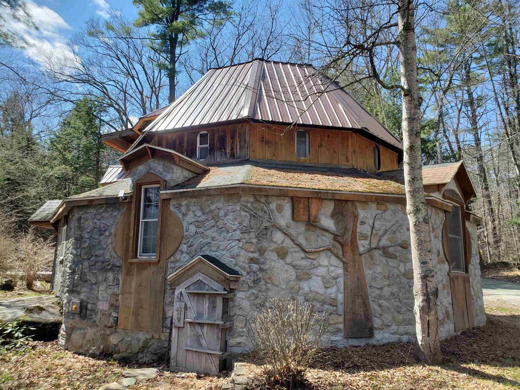 Photo of 13 Kilton Road, Canaan, NH 03741 (MLS # 5076652)