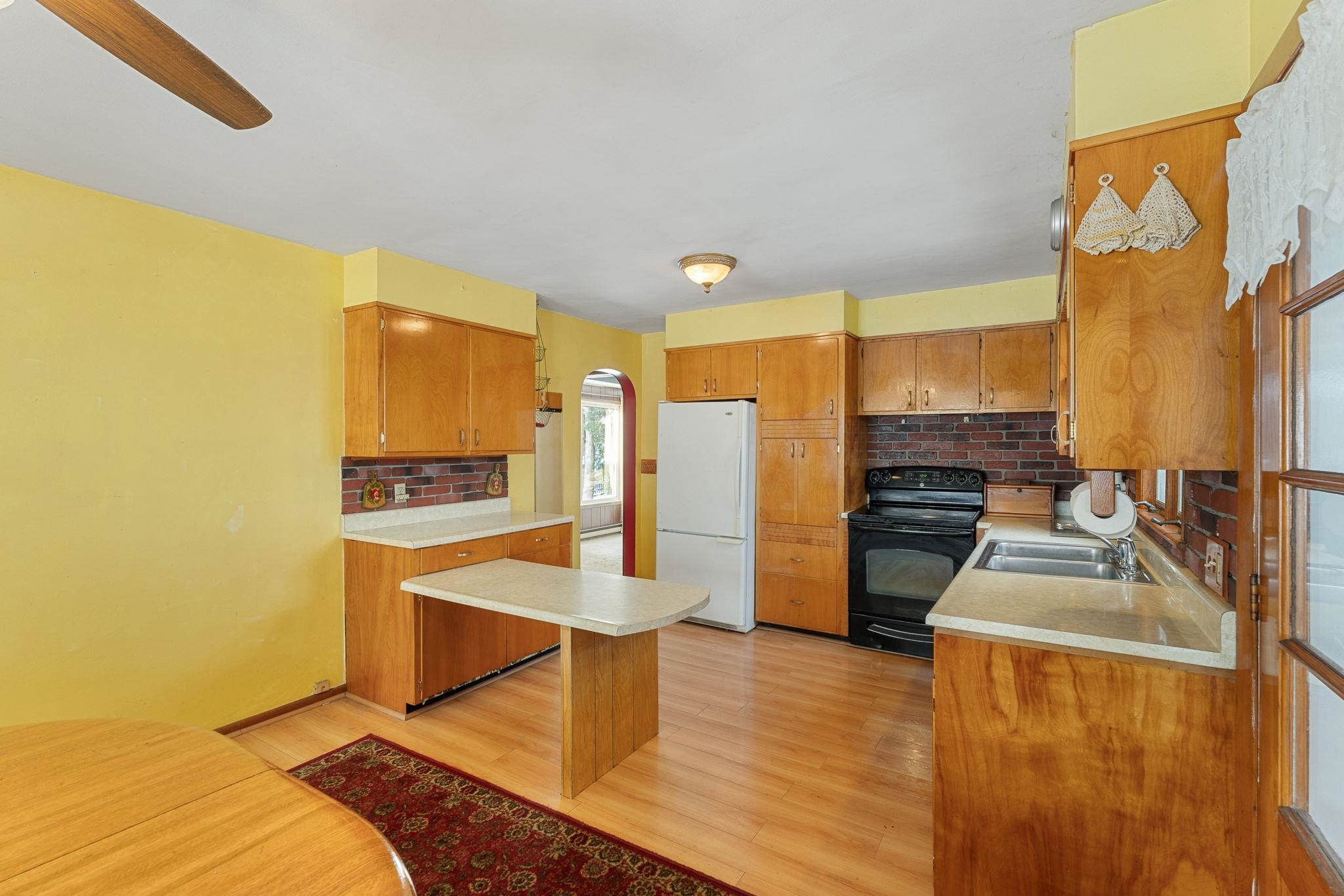 Barre City, Vermont 05641, United States, 2 Bedrooms Bedrooms, ,2 BathroomsBathrooms,Residential,Active,254394