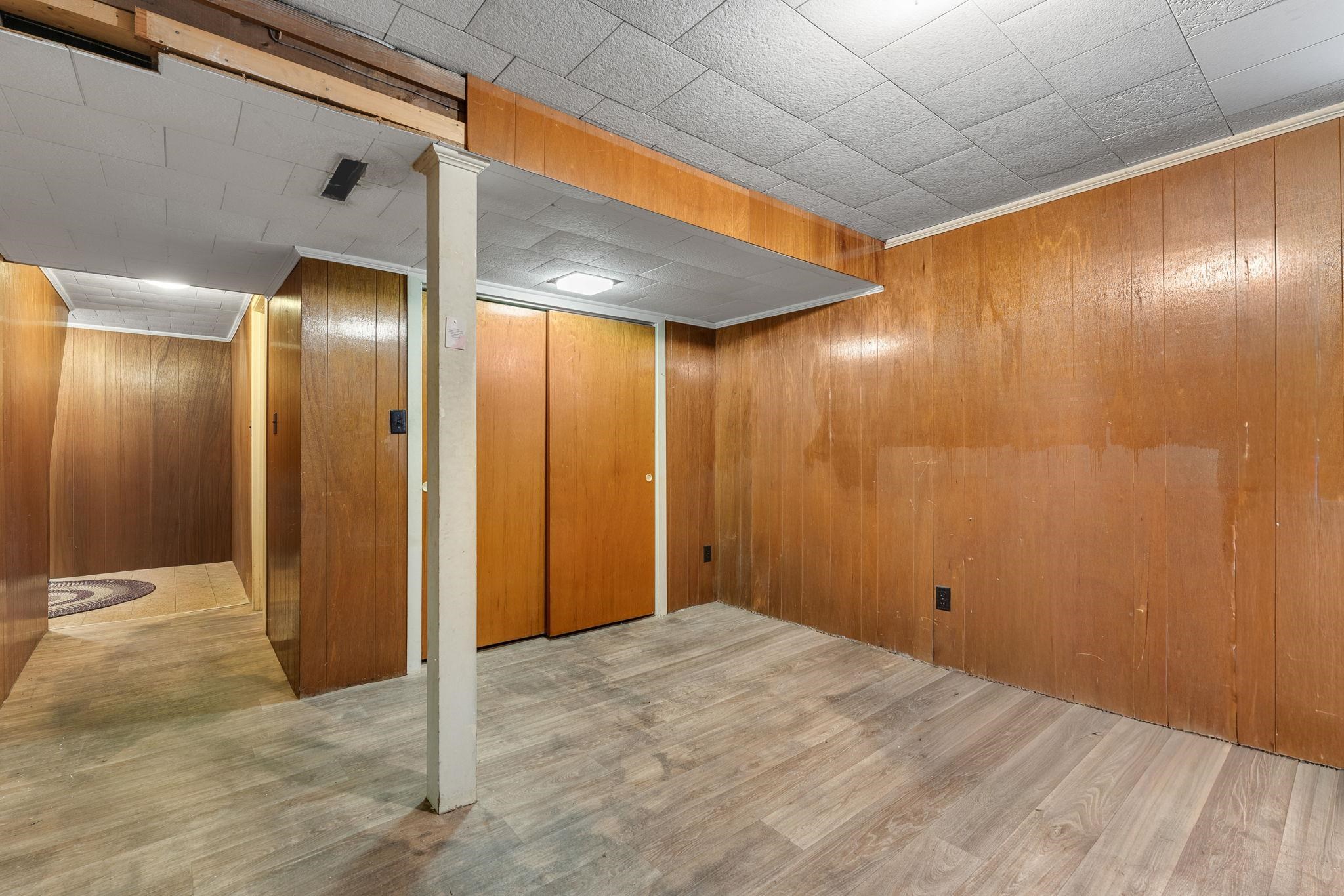 Barre City, Vermont 05641, United States, 2 Bedrooms Bedrooms, ,2 BathroomsBathrooms,Residential,Active,254394