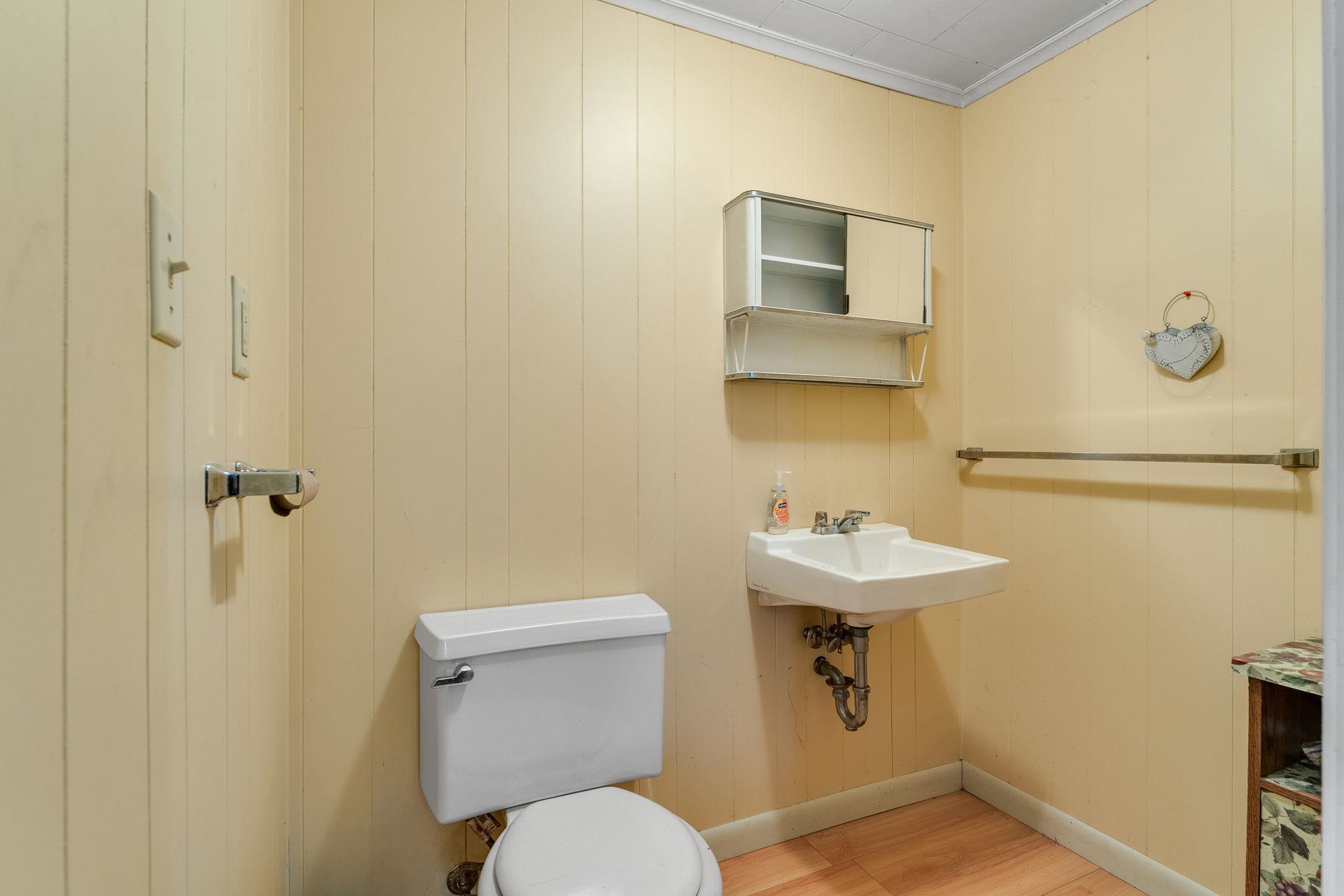 Barre City, Vermont 05641, United States, 2 Bedrooms Bedrooms, ,2 BathroomsBathrooms,Residential,Active,254394