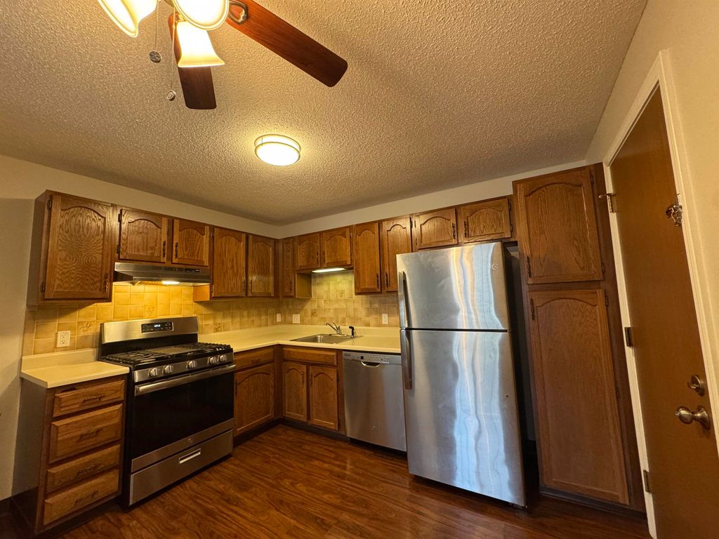 Photo of 379 Huse Road #26, Manchester, NH 03103 (MLS # 5071684)