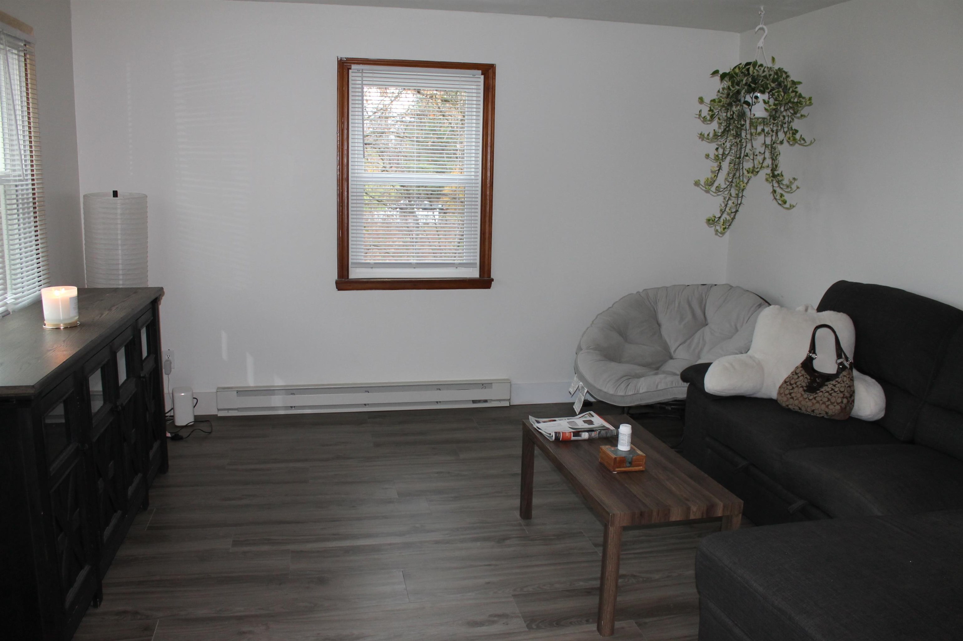 25-27 Upper Main Street